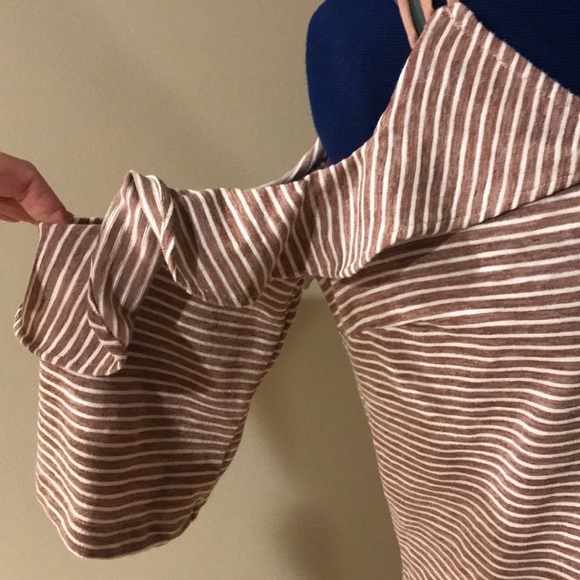 Lucky Brand Cold Shoulder Top - Picture 4 of 7